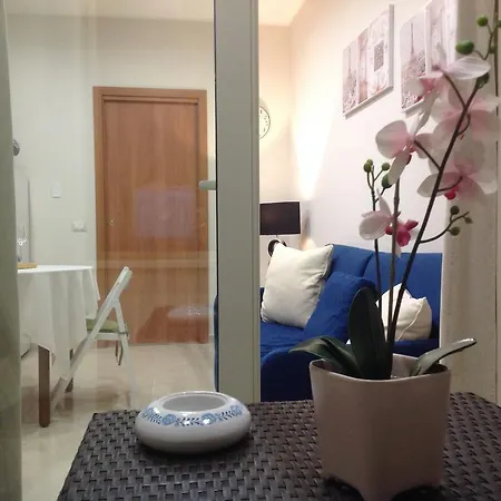 Casa Lucrezia Daire Giardini Naxos