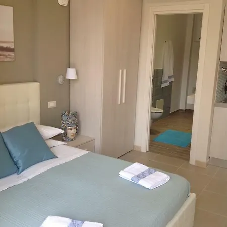 Casa Lucrezia Giardini Naxos